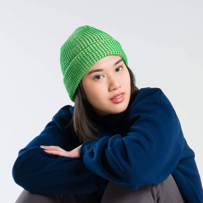 Simple Grid Knit Beanie: Pink
