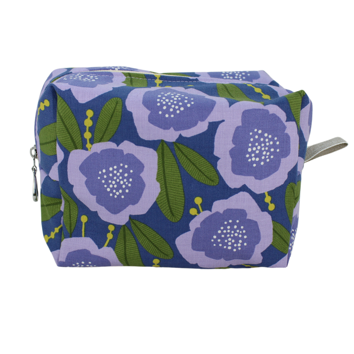 The Medium Dopp Kit: Navy Floral / Medium