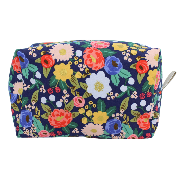 Metallic Dopp Kit Large: 605 | Vintage Blossom Cream / Large