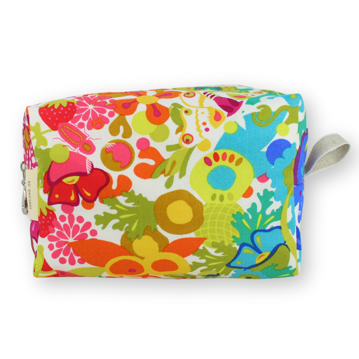 The Medium Dopp Kit: Navy Floral / Medium