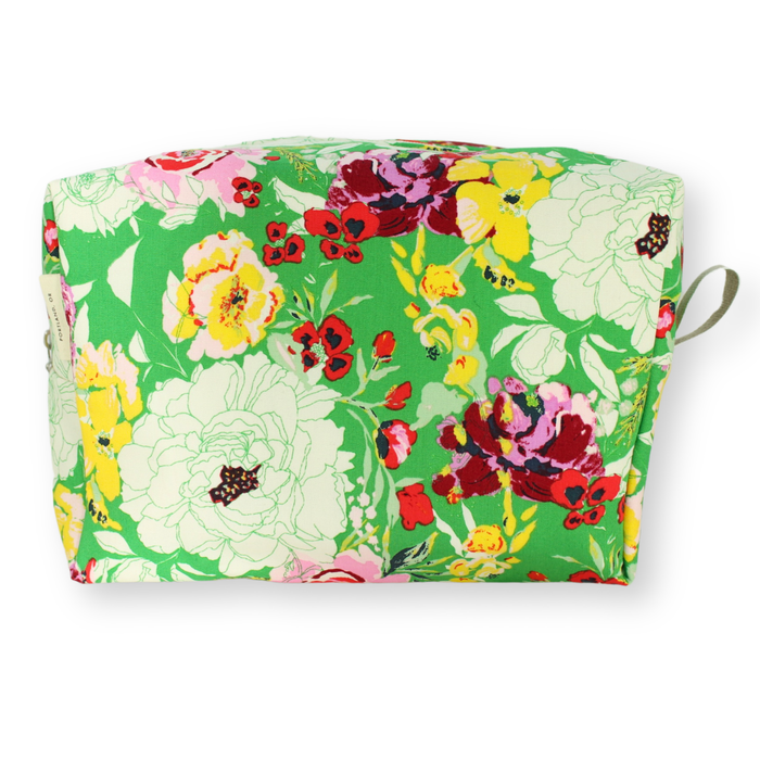 The Large Dopp Kit: Navy Floral / Large