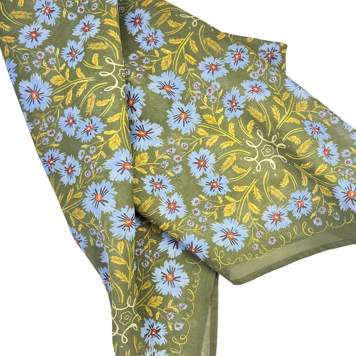 34" Wild Rag Clara Bandana
