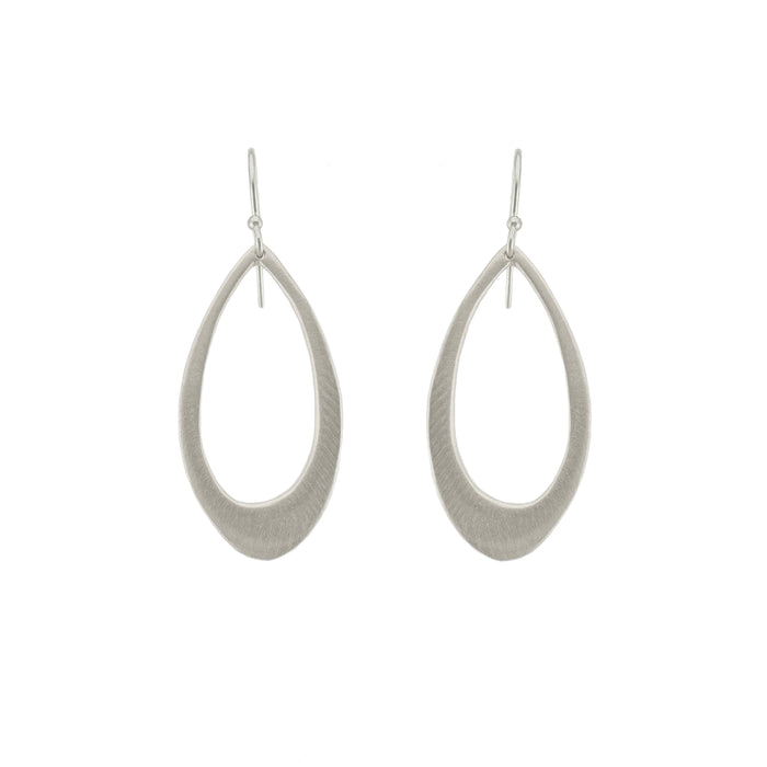 Medium leaf earrings: Silver