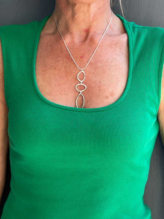 three ovals. necklace: Silver