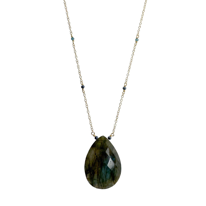 Labradorite on beaded chain necklace: Silver