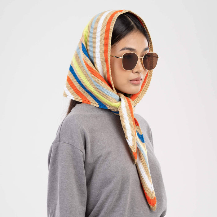 Color Stripe Triangle Scarf: Grey