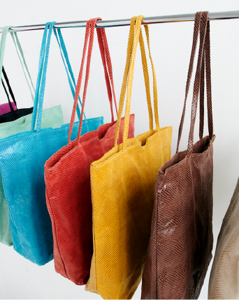 Gemma Handcrafted Leather Tote Bags: Berry