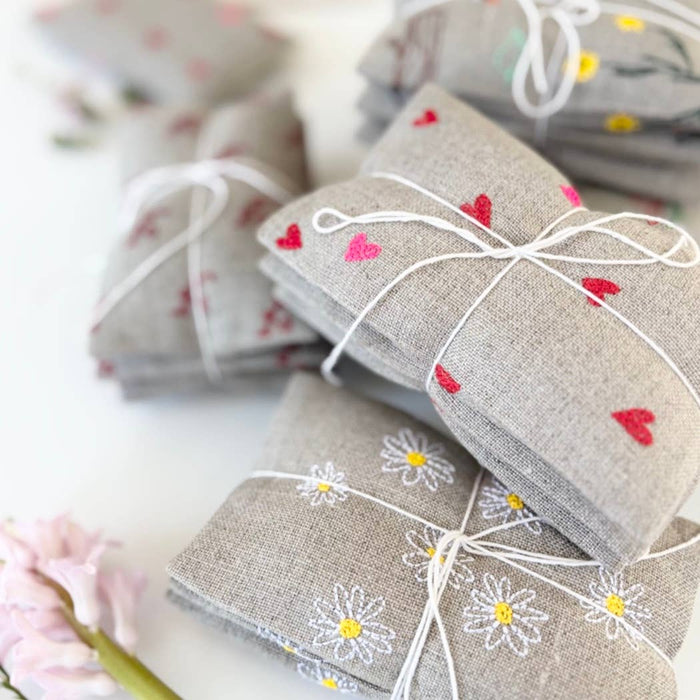 Micro Hearts Sachet Set 