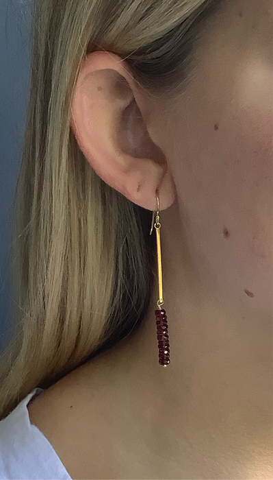 Garnet on bar earrings: Vermeil