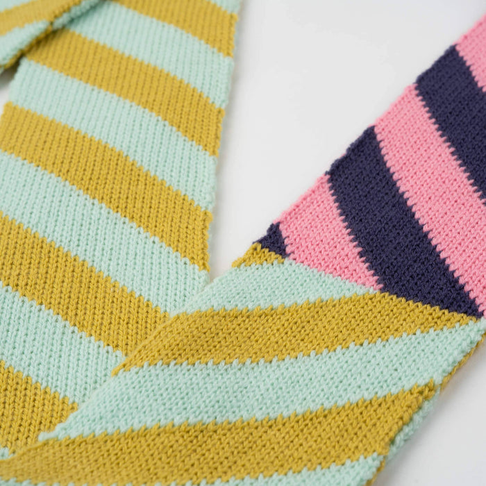 Zipper Stripe Ribbon Scarf: Denim Pink