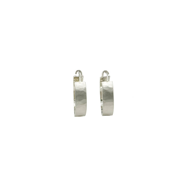 Medium hammered hoops earrings: Vermeil
