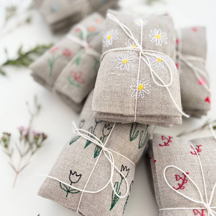 Daisies Sachet Set 