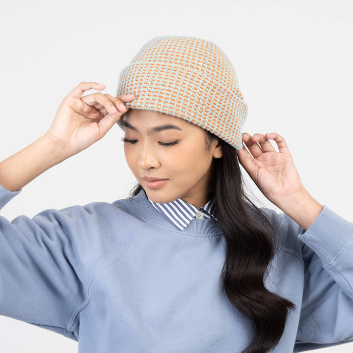 Simple Grid Knit Beanie: Indigo