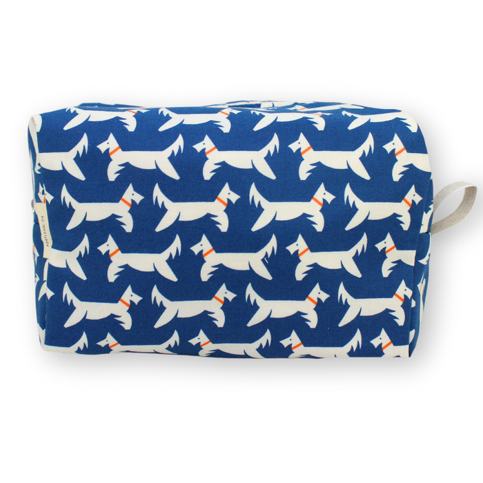 The Large Dopp Kit: Navy Floral / Large
