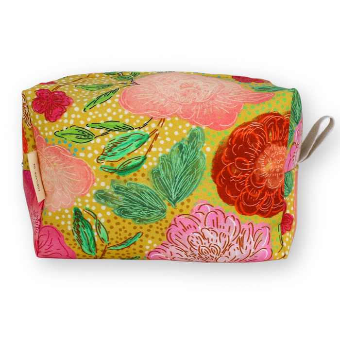 The Medium Dopp Kit: Navy Floral / Medium