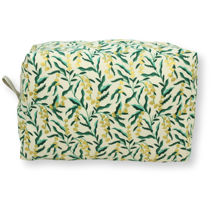 Metallic Dopp Kit Large: 605 | Vintage Blossom Cream / Large