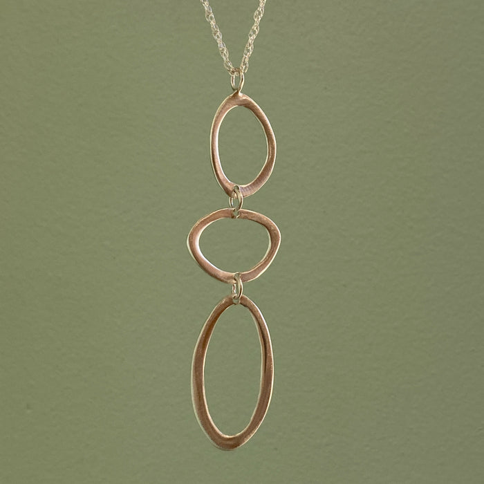 three ovals. necklace: Silver