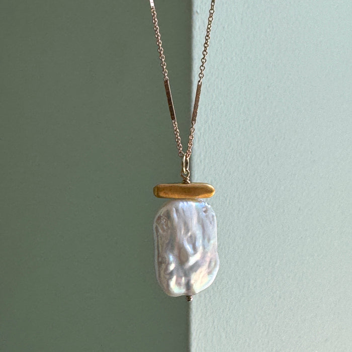 Large square pearl necklace: Vermeil