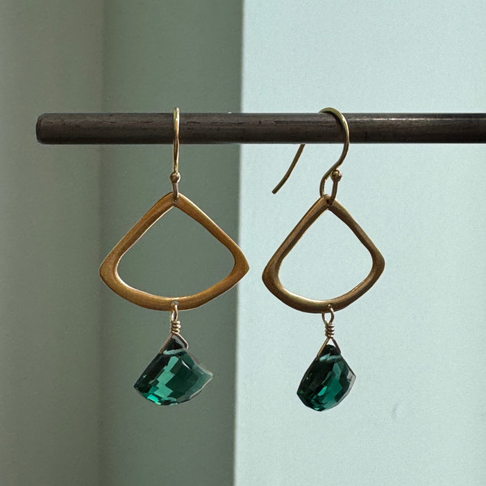 Open fan w. indicolite earrings: Vermeil