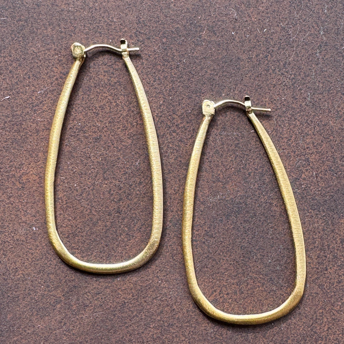 Large tear hoop earrings: Vermeil