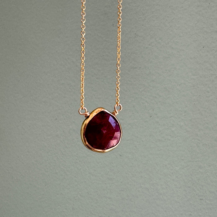 Small ruby teardrop necklace: Gold Vermeil