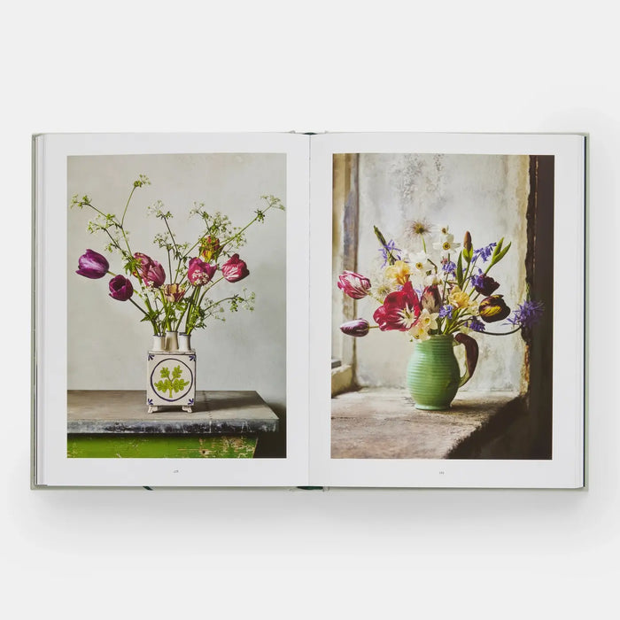 The Tulip Garden: Growing and Collecting Rare Species