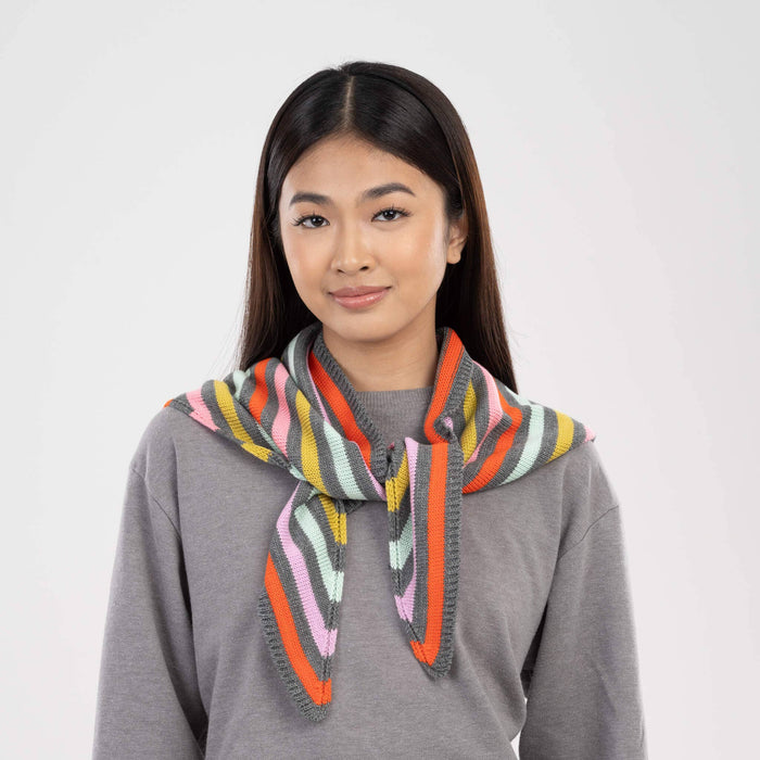 Color Stripe Triangle Scarf: Grey
