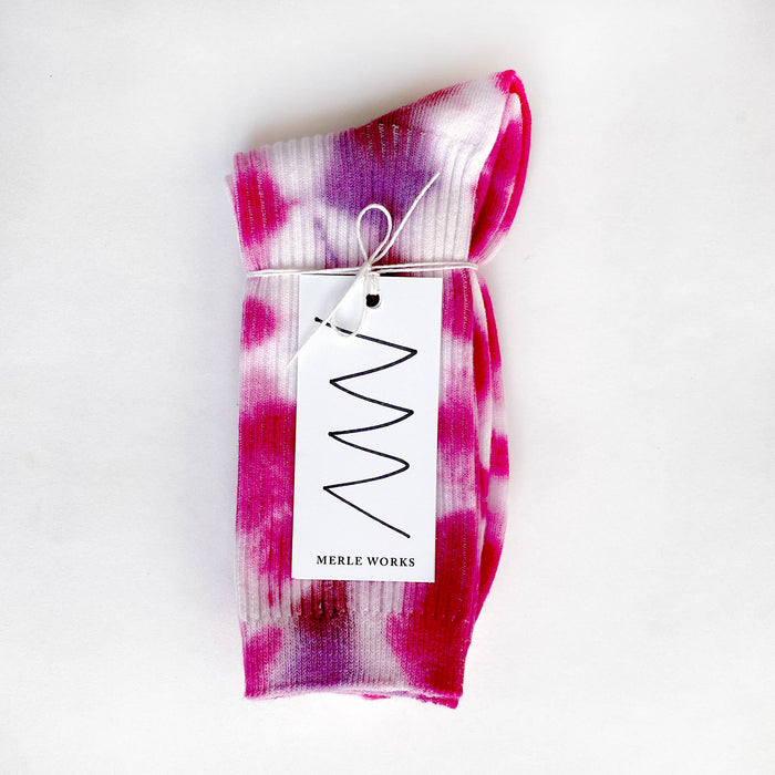 Braveheart Tie-dyed Dressy Socks: Medium (W 6-10 / M 6-8)