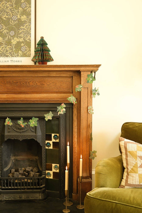 HOLLY AND IVY SEWN GARLAND