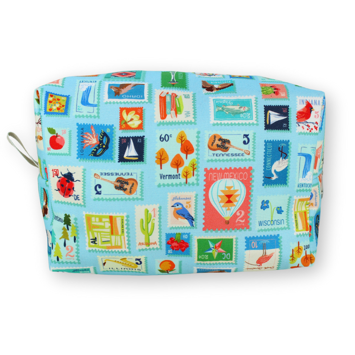 The Large Dopp Kit: Navy Floral / Large