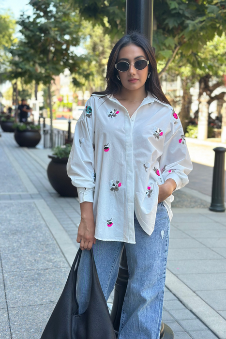 Women’s Oversized Embroidered Button-Down: Ivory Bloom / L