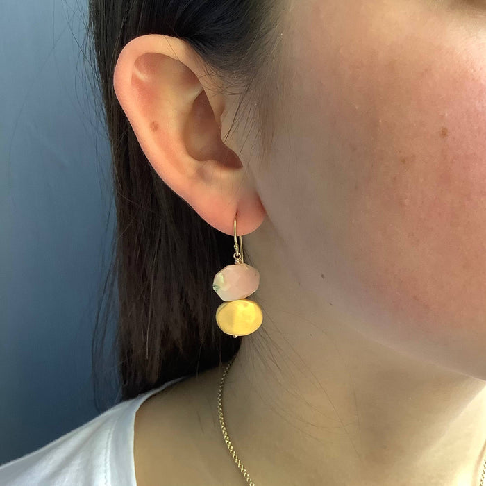 Large nugget w. stones earrings: Silver / Moonstone