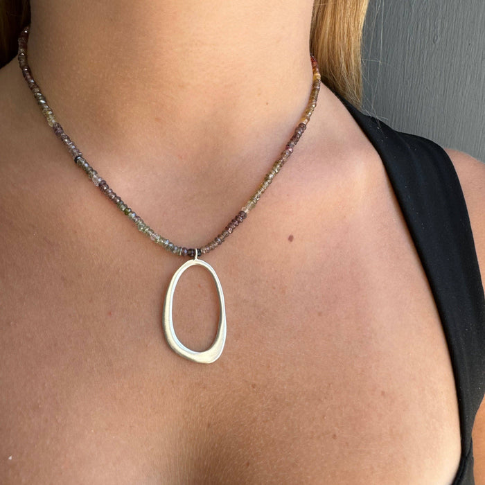 Oval on tundra sapphire necklace: Vermeil