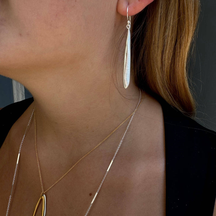 Long drop earrings: Silver