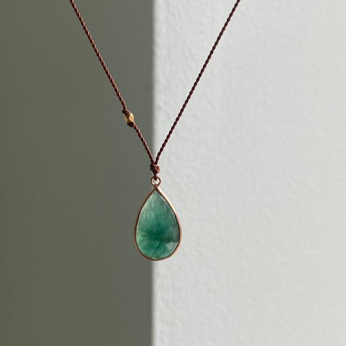 Emerald Teardrop Lark
