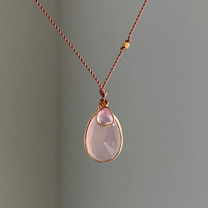 Rose Quartz with Sapphire Nightingale