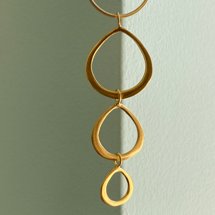 Golden Triple Ovals Necklace