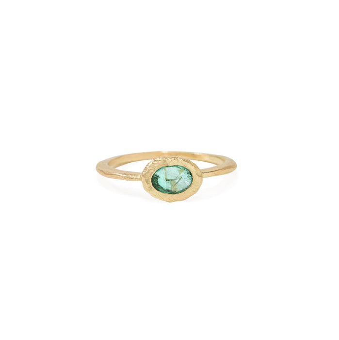 18kt Oval Emerald Ring
