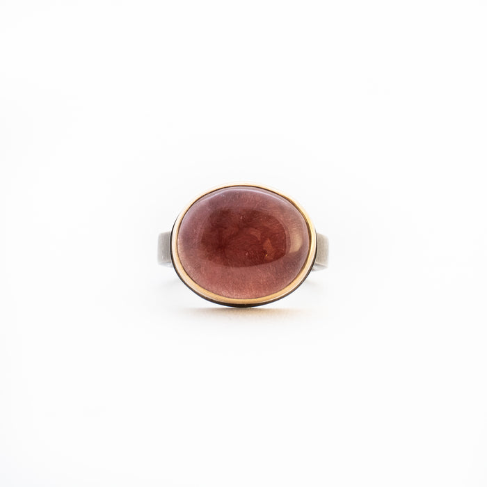 Smooth Oval Strawberry Quartz Ring